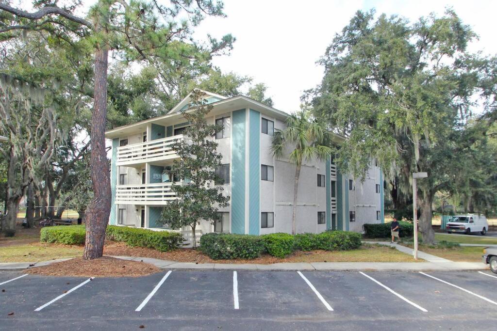 Cute 2 Bedroom, 2 Bath Condo At Folly Field Beach Hilton Head Island Exterior foto